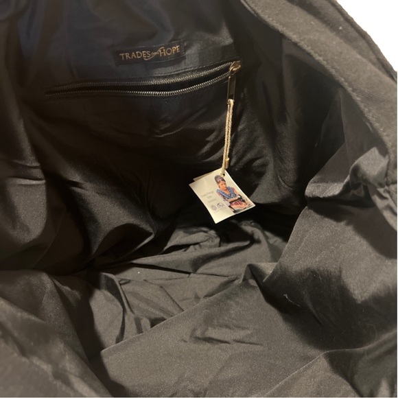 Trades of Hope Quest Fringe Tote NWT - Picture 4 of 7